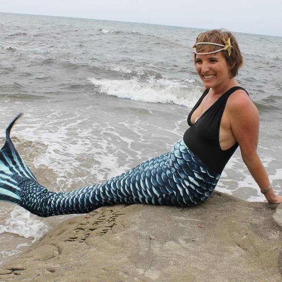 Meet your Posher, Whitney - Picture 1 of 1